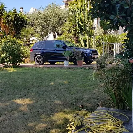 Da Titti E Carlo Villa *